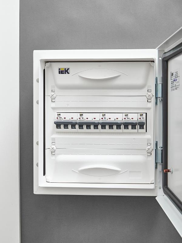 Выключатель автоматический трехполюсный M06N 3P B 3А 6кА ARMAT | AR-M06N-3-B003 | IEK — миниатюра 10
