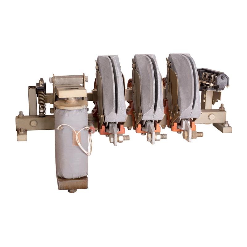 Контактор КТП-6053Б-630А-220DC-У3 | 137045 | КЭАЗ — КЭАЗ (Курский электроаппаратный завод)