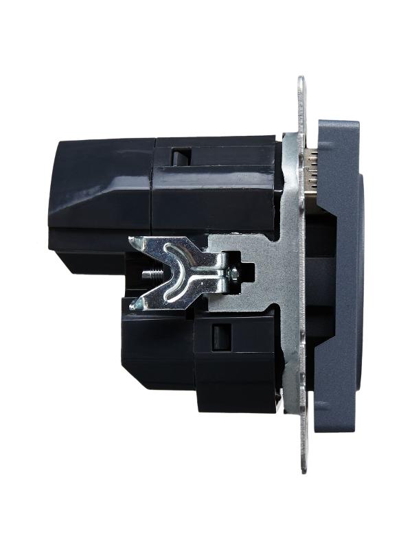BRITE Розетка с заземлением со шторками 16А с USB A+A 3,1А РЮш10-2-БрМ маренго | BR-R14-16-U21-D31-K35 | IEK — миниатюра 3