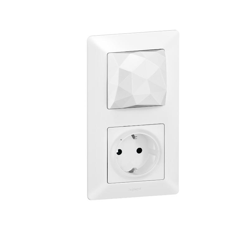 Пакет Умный стартовый Valena Life (шлюз WiFi+розетка Умн. с/з 16А 230В+главн. беспроводн. выкл. "Я дома/Я вне дома") бел. Netatmo | 752196 | Legrand — Legrand