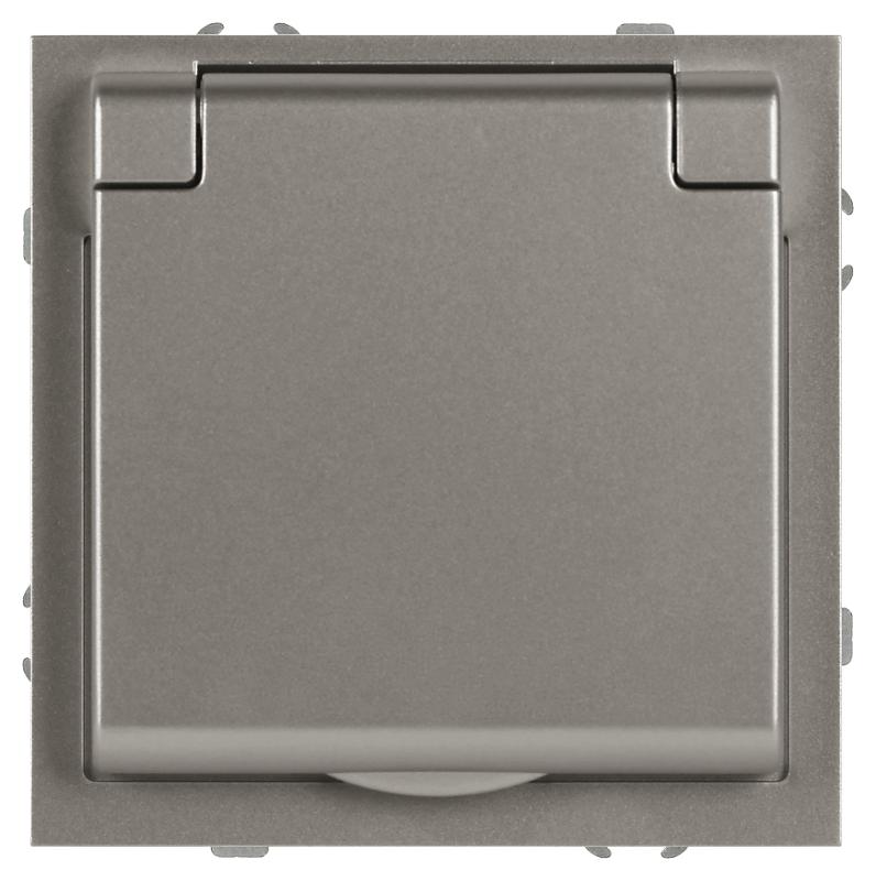 Розетка Galaxy 15-2103-07 c заземлением 2P+E Schuko со шторками с крышкой 16А-250В IP20 титан | Б0070670 | ЭРА — миниатюра 4