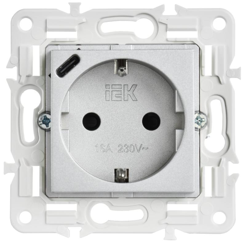 SKANDY Розетка с заземлением с защитными шторками 16А с USB C 18Вт SK-R17S серебряный  | SK-R14-16-U14-018-K23 | IEK — миниатюра 2