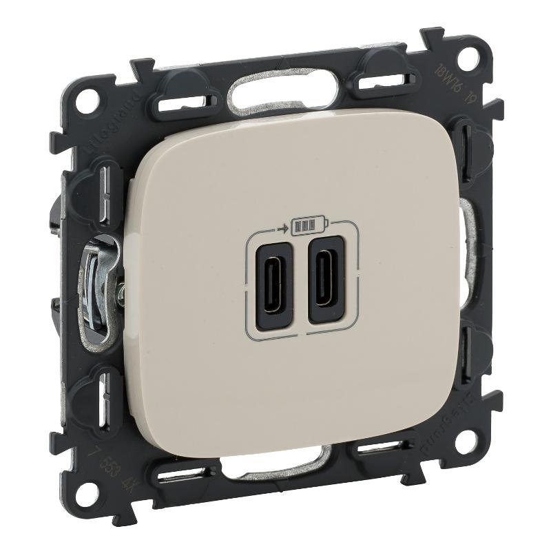Valena ALLURE Сл. кость Зарядное устройство с 2-мя USB-разьемами тип С-тип С 240В/5В 3000мА С лицевой панелью | 755346 | Legrand — Legrand
