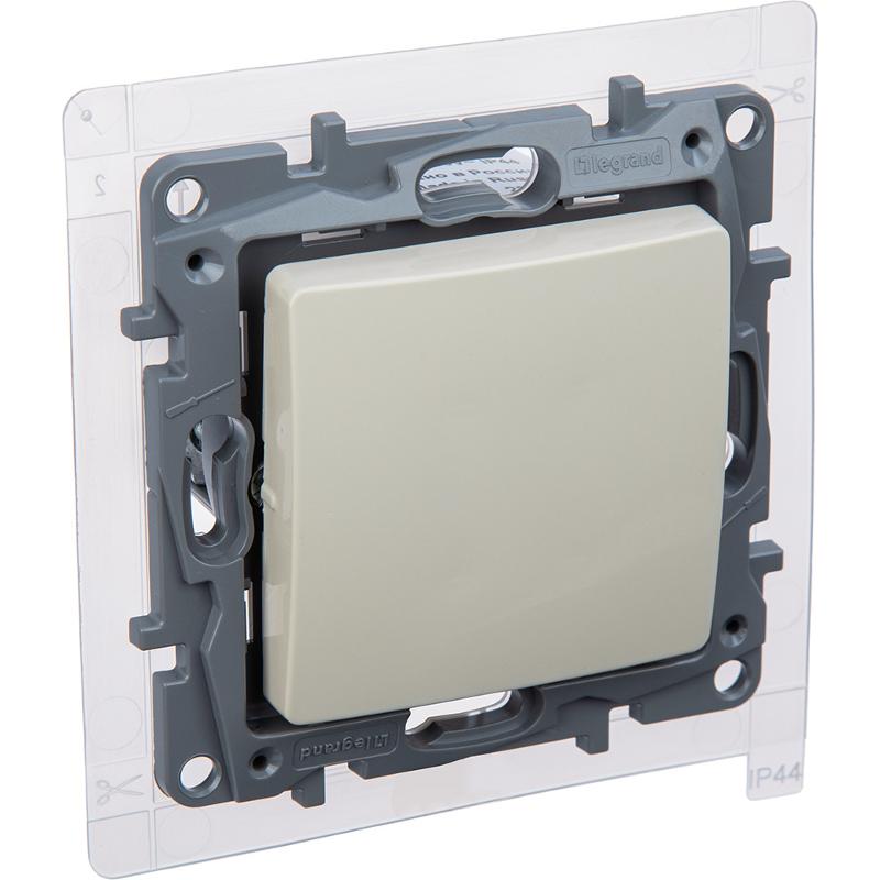 Переключатель одноклавишный IP44 - Legrand Etika - 10А 250В безвинтовые зажимы - слоновая кость — миниатюра 2