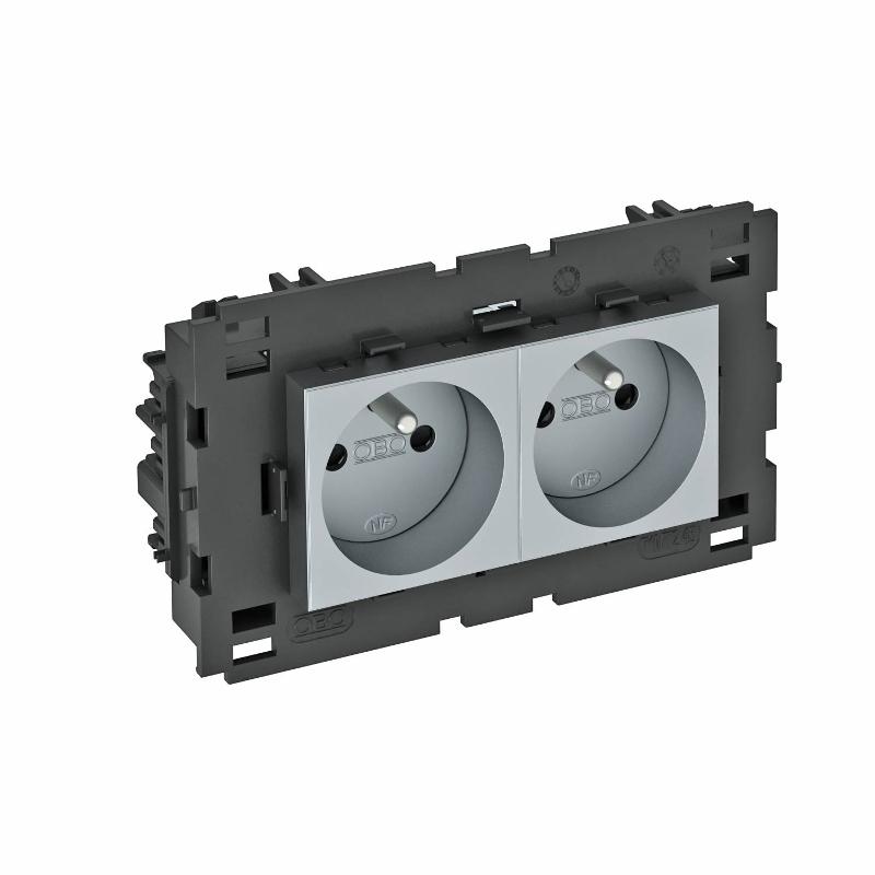 Розетка тройная 0° Modul45connect франц. стандарт, 250 В, 16A (серебристый) (STD-F0C8 AL2) | 6120632 | OBO Bettermann — OBO Bettermann