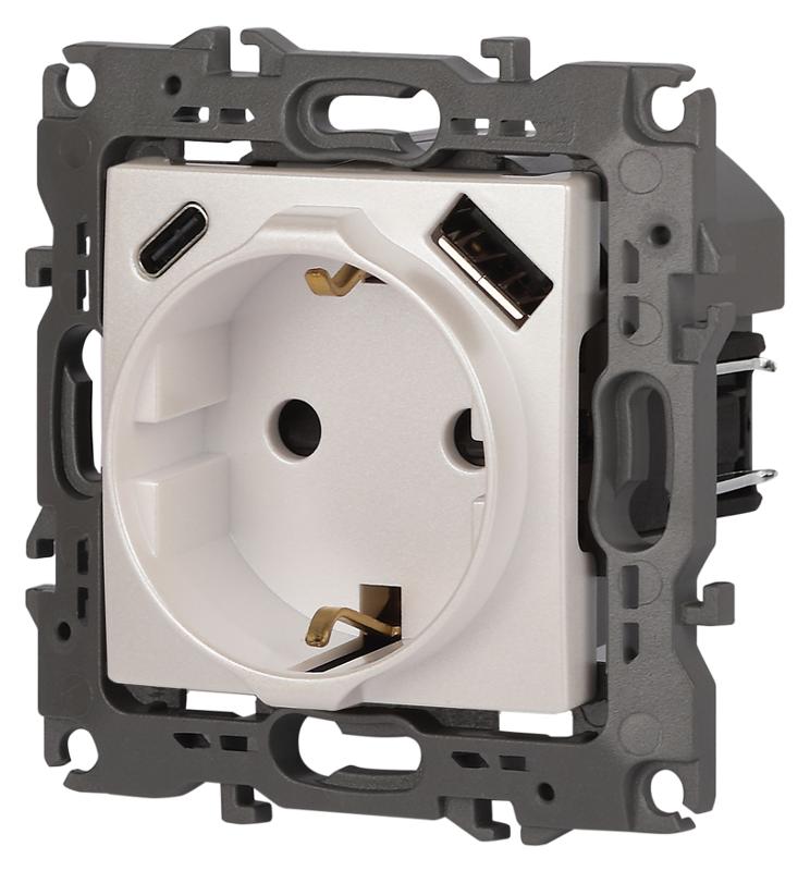 Розетка  Серия 12 12-4108-15 2P+E 16A-250В со шторками с USB type-A+C 5В-3А перламутр | Б0067767 | ЭРА — миниатюра 5