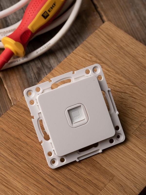 Стокгольм Механизм Розетки RJ-45 1-местной белый PROxima | EYK01-035-10 | EKF — миниатюра 11