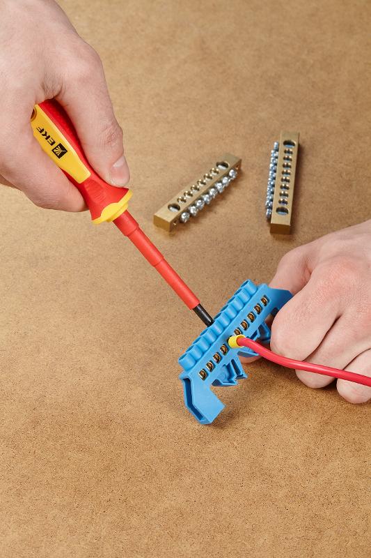 Отвертка Expert PZ1x80 мм 1000В EKF PROxima|pz-1-80-exp-in|EKF — миниатюра 6