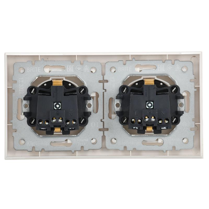 BRITE Розетка с крышкой 16А IP44 РСбш10-3-44-БрБ белый в сб 2шт | BR-R16-16-44-2-K01-F-PRO | IEK — миниатюра 3