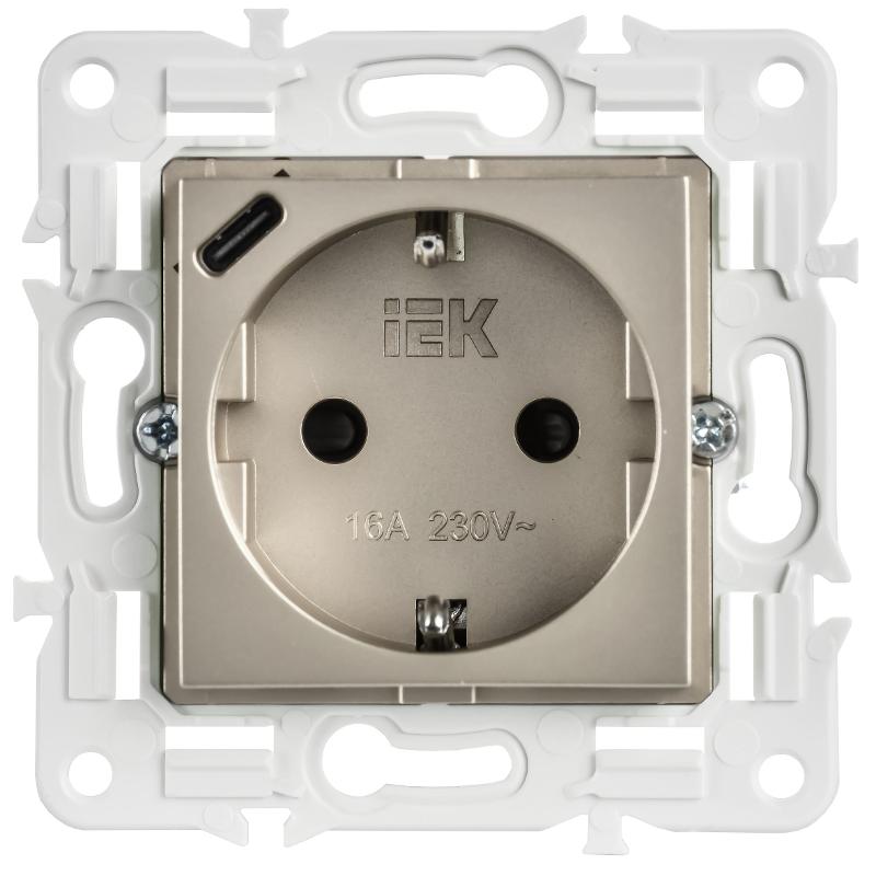 SKANDY Розетка с заземлением с защитными шторками 16А с USB C 18Вт SK-R17Sh шампань  | SK-R14-16-U14-018-K37 | IEK — миниатюра 2