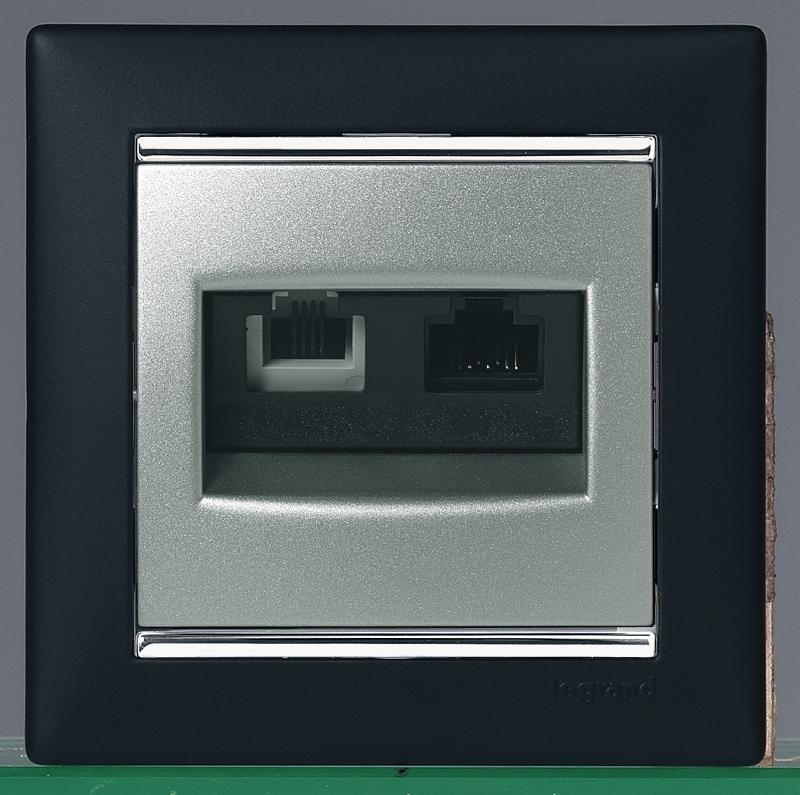Valena Алюминий Розетка двойная комп.(RJ45) 1-ая 5 кат UTP + ТЛФ 1-ая (RJ11) — миниатюра 2