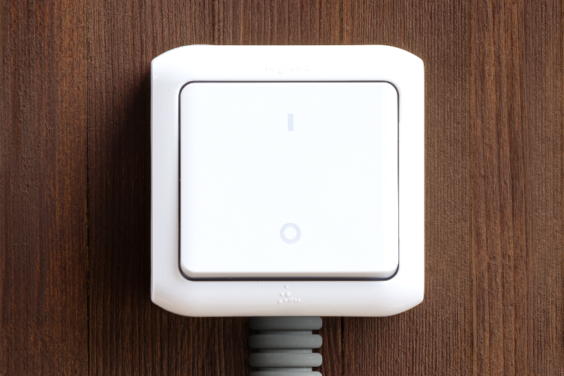 Quteo Белый Выключатель двухполюсный IP44 — миниатюра 6
