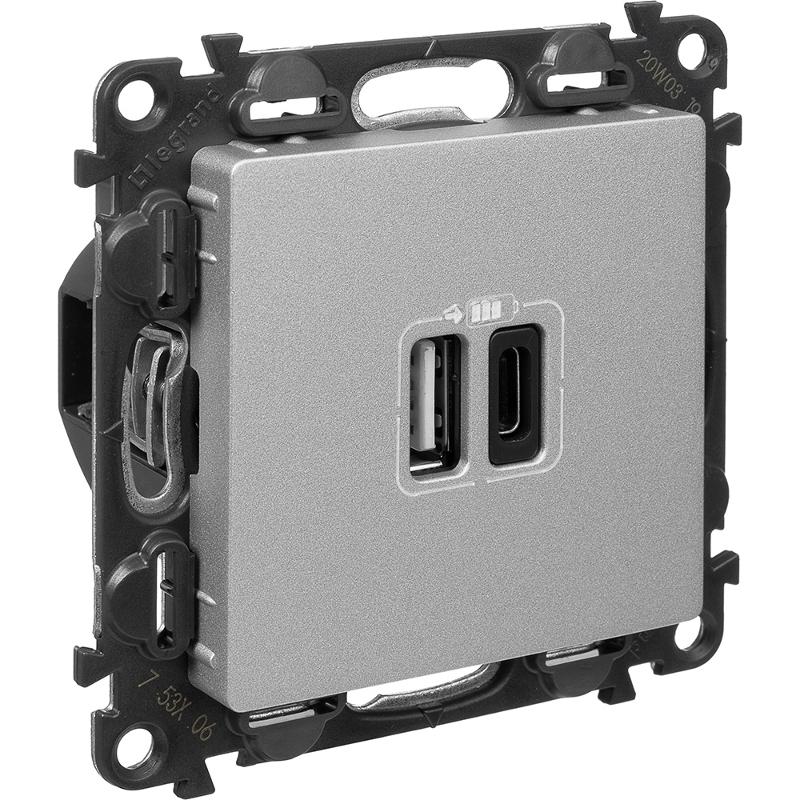 Valena LIFE Алюминий Зарядное устройство с 2-мя USB-разьемами тип A-тип С 240В/5В 3000мА С лицевой панелью — миниатюра 4