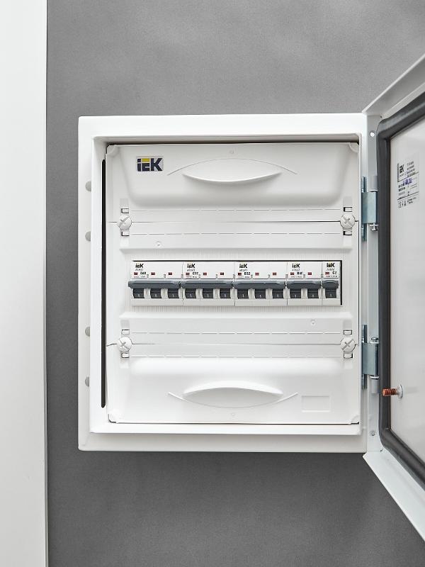 Выключатель автоматический трехполюсный M10N 3P C 32А 10кА ARMAT | AR-M10N-3-C032 | IEK — миниатюра 15