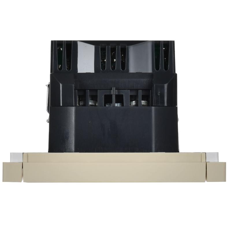 FORTE&PIANO Розетка с заземлением, со шторками в/к 16А USB A+C 18Вт FP447 ваниль | FP-R14-16-U22-018-K10 | IEK — миниатюра 4