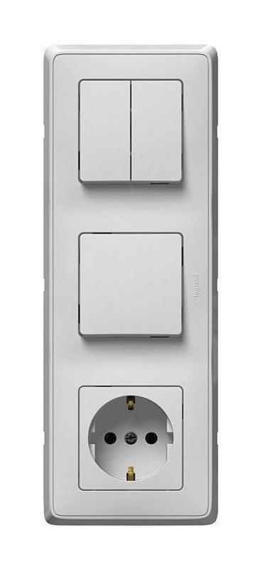 3-постовой моноблок - Cariva - 250 В~ - белый | 773644 | Legrand — Legrand