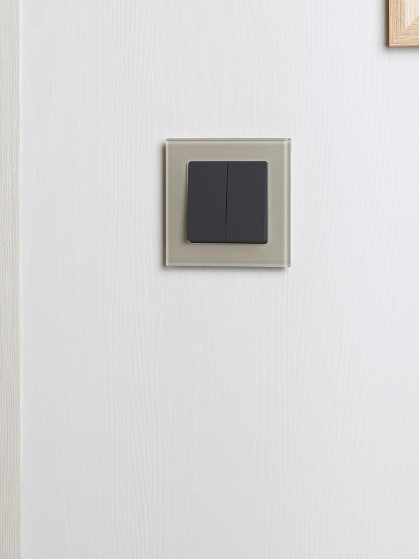 BRITE Рамка 1-ая РУ-1-2-БрД стекло дымчатый | BR-M12-G-K30 | IEK — миниатюра 6