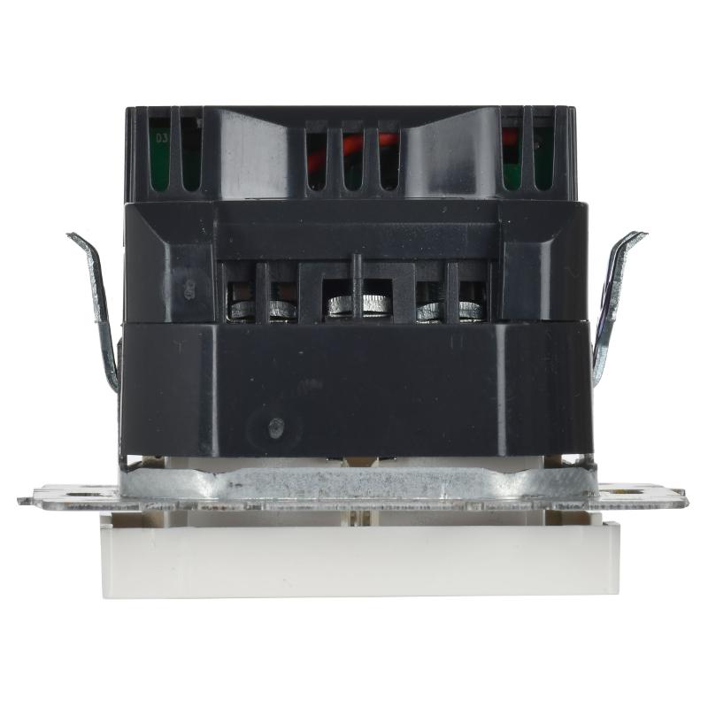 BRITE Розетка с заземлением со шторками 16А с USB A+A 2,1А РЮш10-1-БрБ белый | BR-R14-16-U21-D21-K01 | IEK — миниатюра 6