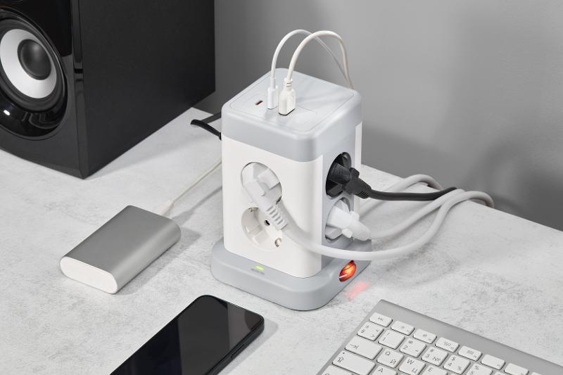 DOMINIC Удлинитель У08K 1,5м 3х1мм2 USB A+C 20Вт сер | DN-YP30-16-08-01-ZKU-K41 | IEK — миниатюра 9
