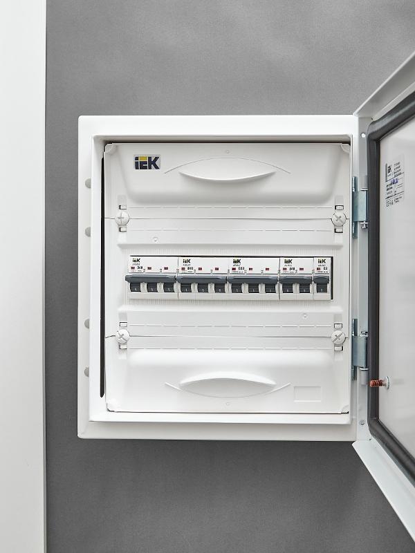 Выключатель автоматический трехполюсный M06N 3P B 40А 6кА ARMAT | AR-M06N-3-B040 | IEK — миниатюра 10
