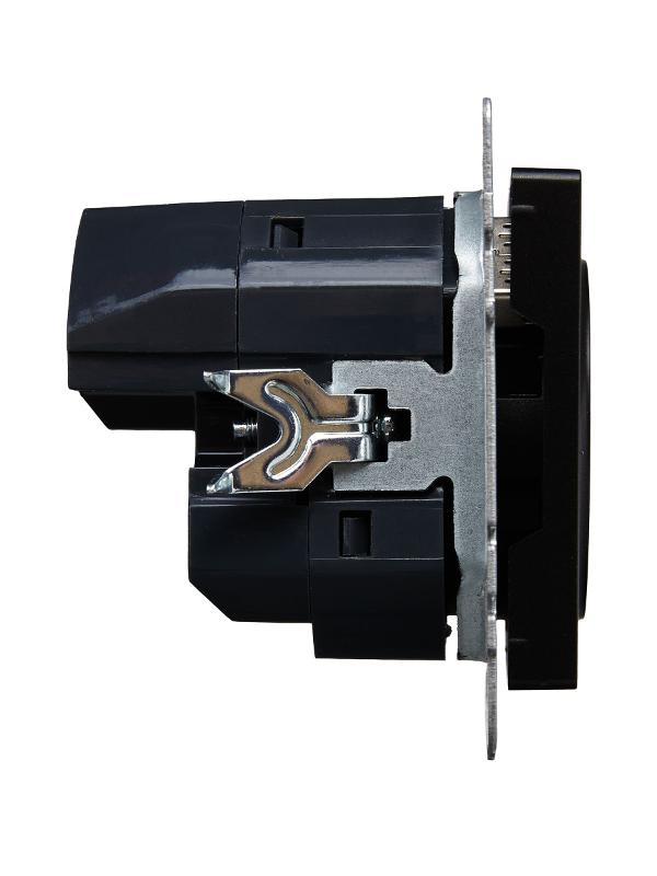 BRITE Розетка с заземлением со шторками 16А с USB A+A 2,1А РЮш10-1-БрЧ черный | BR-R14-16-U21-D21-K02 | IEK — миниатюра 3