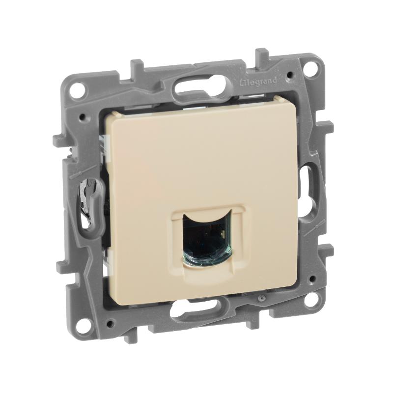 Etika Слоновая кость Розетка компьютерная RJ45 6 кат. UTP | 672353 | Legrand; замена на арт. ИЭК 6723531 — Legrand