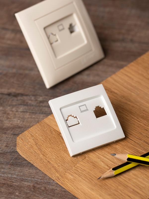 Валенсия лицевая панель розетки RJ-45 1-местная жемчуг EKF PROxima |  ESK01-L-035-50 |  EKF — миниатюра 5
