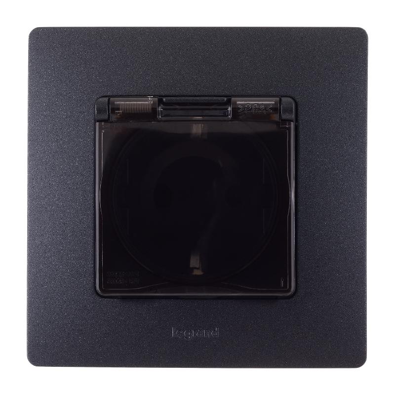 Розетка с заземлением IP44 - Legrand Etika - со штор с защ кр 16А 250В безвинтовые зажимы - антрацит — миниатюра 6