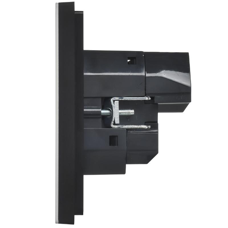 FORTE&PIANO Розетка с заземлением со шторками в/к 16А USB A+A 3,1А FP245M белый | FP-R14-16-U21-D31-M-K01 | IEK — миниатюра 4