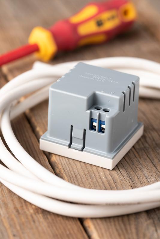 Розетка USB, сила тока 2,1 А (2 гнезда) без индикатора | E2MR2-20USB-10 | EKF — миниатюра 9
