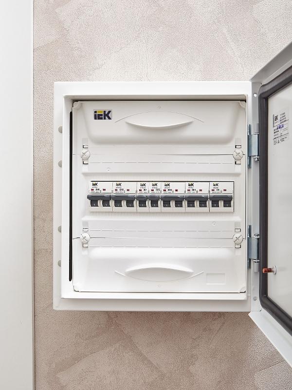Выключатель автоматический однополюсный M10N 1P C 25А 10кА ARMAT | AR-M10N-1-C025 | IEK — миниатюра 11