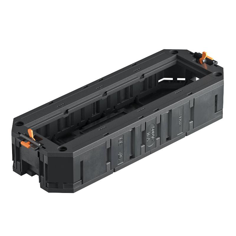 Монтажная коробка UT4 для установки в лючок с накладкой для 4xModul45 (полиамид,черный) (UT4 45 4) | 7408727 | OBO Bettermann — OBO Bettermann