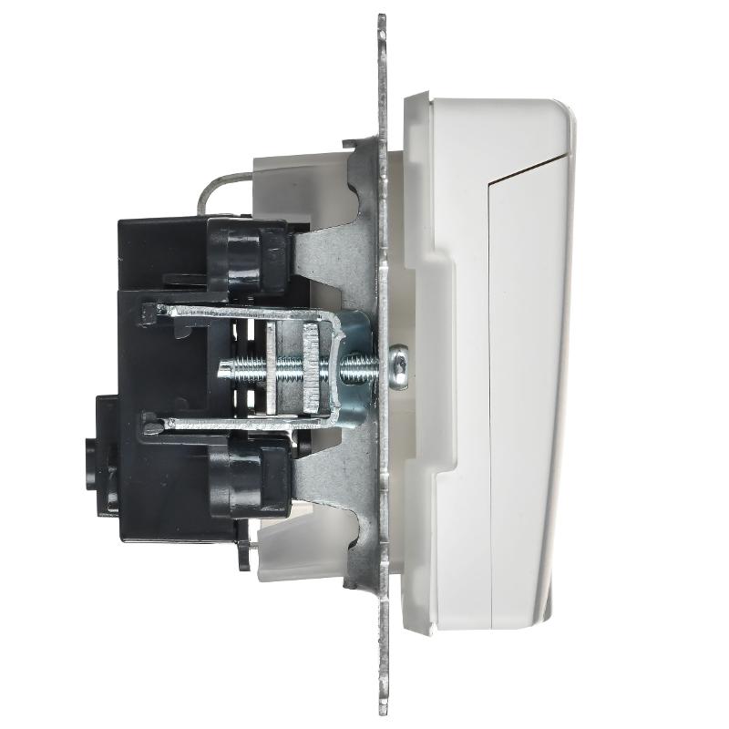 BRITE Розетка 1-местная с заземлением с защитными шторками и крышкой 16А IP44 РСбш10-3-44-БрАБ арктический белый  | BR-R16-16-44-K91 | IEK — миниатюра 6