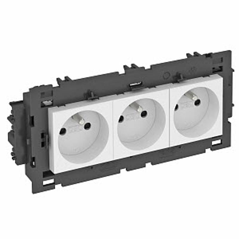 Розетка тройная 0° Modul45connect франц. стандарт, 250 В, 16A (белый) (STD-F0C8 RW3) | 6120642 | OBO Bettermann — миниатюра 2