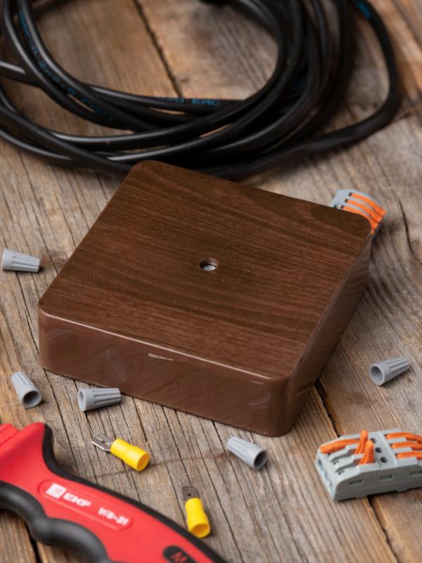 Коробка распределительная KMP-030-032 (100х100х25) тёмное дерево EKF PROxima | plc-kmr-030-032-t | EKF — миниатюра 2