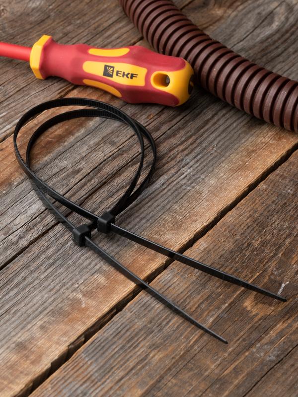 Хомут нейлоновый ЧЕРНЫЙ 4,8х300 (уп./100шт) EKF Simple | plc-cb-4.8x300 | EKF — миниатюра 5