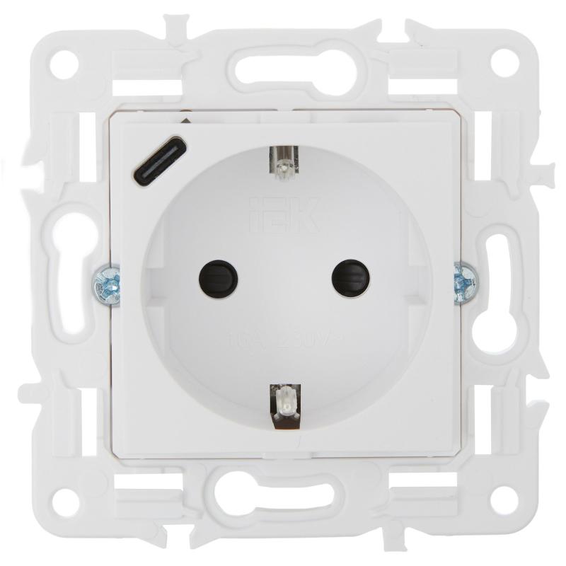 SKANDY Розетка с заземлением с защитными шторками 16А с USB C 18Вт SK-R17W арктический белый  | SK-R14-16-U14-018-K01 | IEK — миниатюра 2