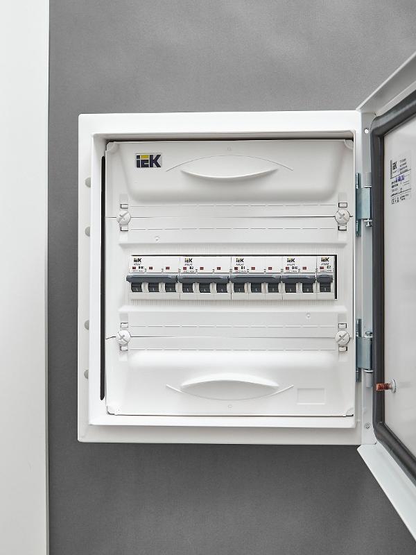 Выключатель автоматический трехполюсный M06N 3P B 2А 6кА ARMAT | AR-M06N-3-B002 | IEK — миниатюра 10