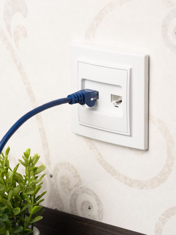 Минск Розетка RJ-45+Phone СП белая EKF Basic | ERK00-135-10 | EKF — миниатюра 5