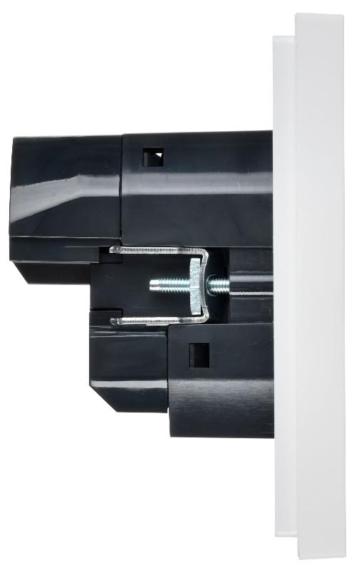 FORTE&PIANO Розетка с заземлением, со шторками в/к 16А USB A+A 3,1А FP245 белый | FP-R14-16-U21-D31-K01 | IEK — миниатюра 5