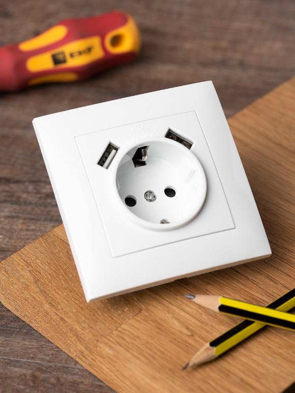 Валенсия розетка 1-местная с/з 16А белая с защ. штор. с 2 USB 2,1А EKF PROxima |  EWR16-028-10-2USB |  EKF — миниатюра 6