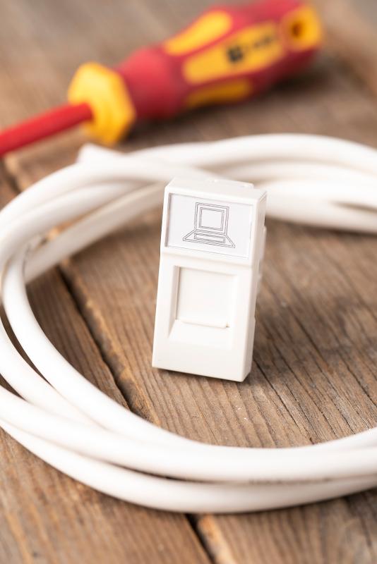 Розетка RJ45., категории 5e (ширина 1 модуль) | E1MK015E-135-10 | EKF — миниатюра 7