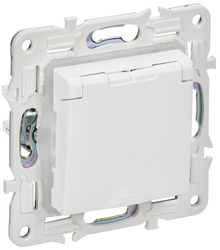 SKANDY Розетка з/к/ш кр. 16А IP44 SK-R11W арктический белый | SK-R16-16-44-K01 | IEK — IEK (ИЭК)