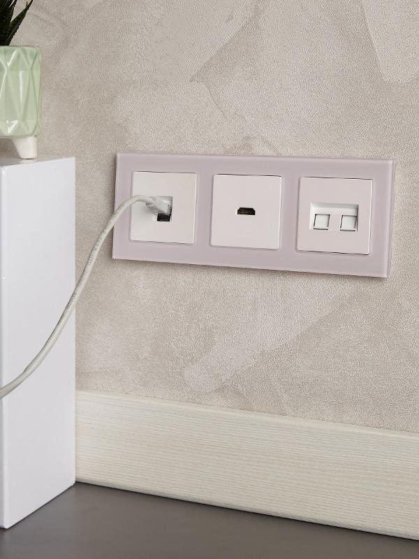 BRITE Рамка 3-ая РУ-3-2-Бр стекло розовый матовый | BR-M32-G-31-K14 | IEK — миниатюра 5