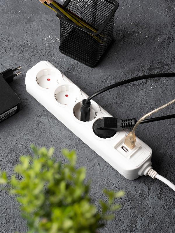 Удлинитель "Эксперт" 4 гнезда 2 метра 16А/3,5кВт с 2 USB 2,1А ПВС 3х1 | UBA16-2USB-4-02i | EKF — миниатюра 8