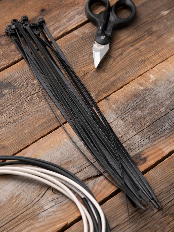 Хомут нейлоновый ЧЕРНЫЙ 4,8х380 (уп./100шт) EKF Simple | plc-cb-4.8x380 | EKF — миниатюра 4