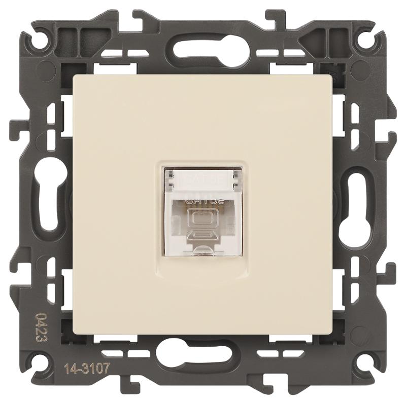 14-3107-02 Розетка RJ45, IP20, сл.кость | Б0034303 | ЭРА — миниатюра 1