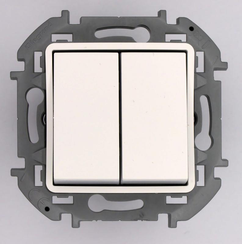 Inspiria Белый Переключатель двухклавишный 10AX | 673655| Legrand — Legrand