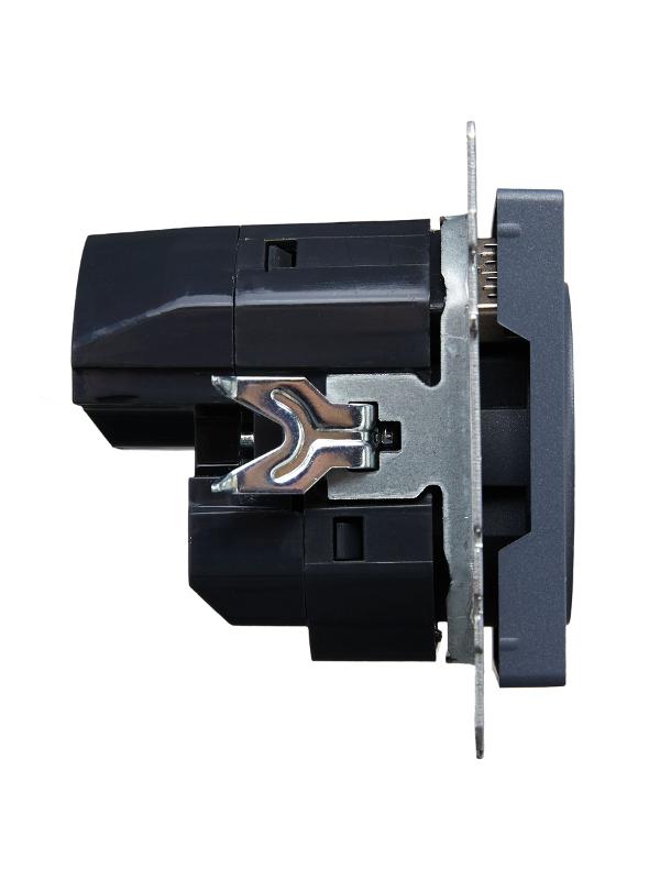 BRITE Розетка с заземлением со шторками 16А с USB A+A 2,1А РЮш10-1-БрМ маренго | BR-R14-16-U21-D21-K35 | IEK — миниатюра 3