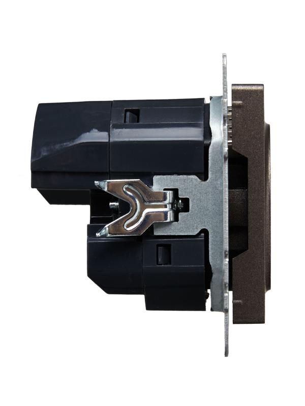 BRITE Розетка с заземлением со шторками 16А с USB A+C 18Вт РЮш11-1-БрТБ темная бронза | BR-R14-16-U22-018-K45 | IEK — миниатюра 3